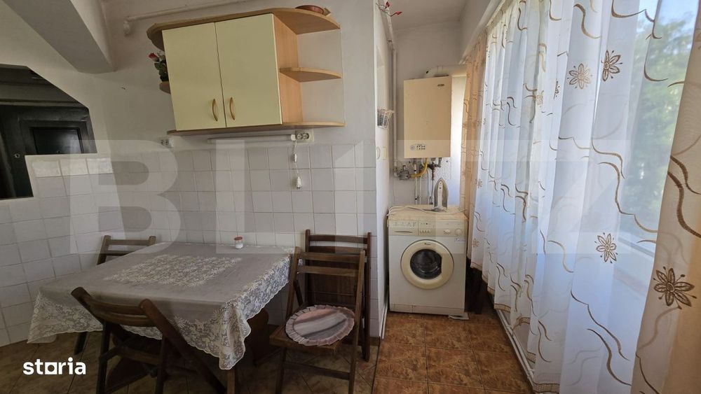 Apartament de vanzare, cu 3 camere, 95 mp, zona Micro 16
