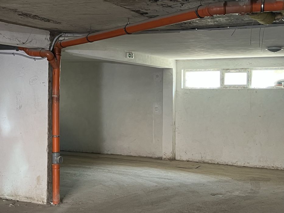 Дава се под наем Гараж / Паркомясто в София, Овча купел - 20 кв.м за 76.5 € - Снимка #1