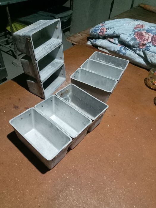 Буханка колип сотилади 25000 донаси  100 дона бор