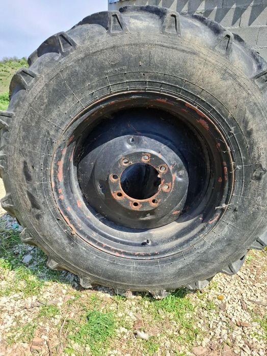 Тракторни гуми с джанти 16,9 R30