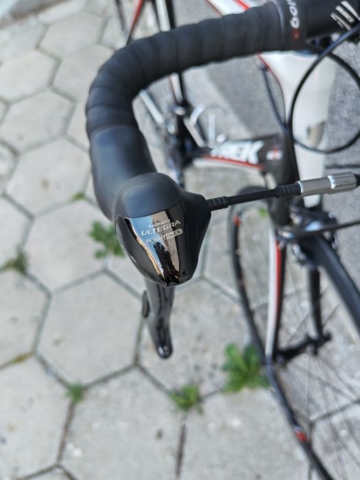 Карбонов Trek madone 4.7 шосеен велосипед колело