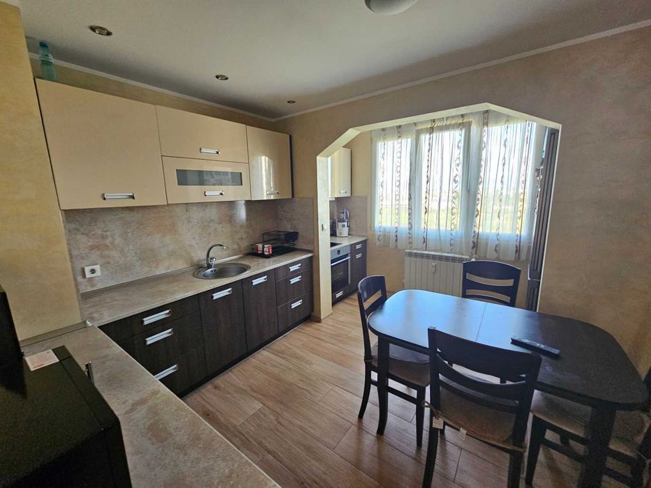 Тристаен апартамент