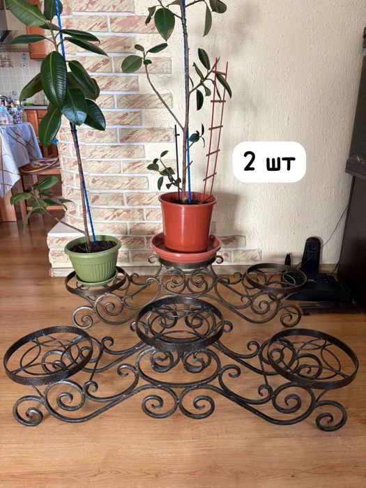 Цветы и подставки