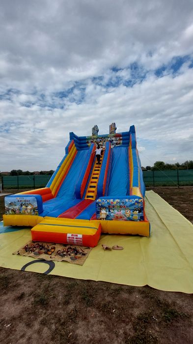 Tobogan gonflabil de închiriat!