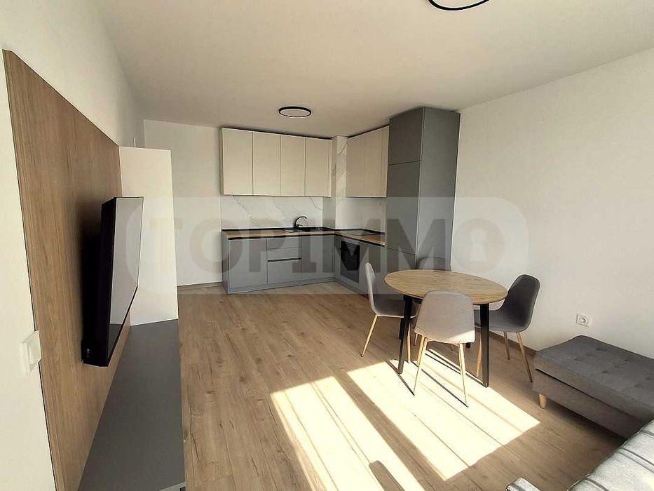 Продава се Двустаен апартамент в Варна, Младост 2 - 63 кв.м за 1518 €/кв.м - Снимка #2