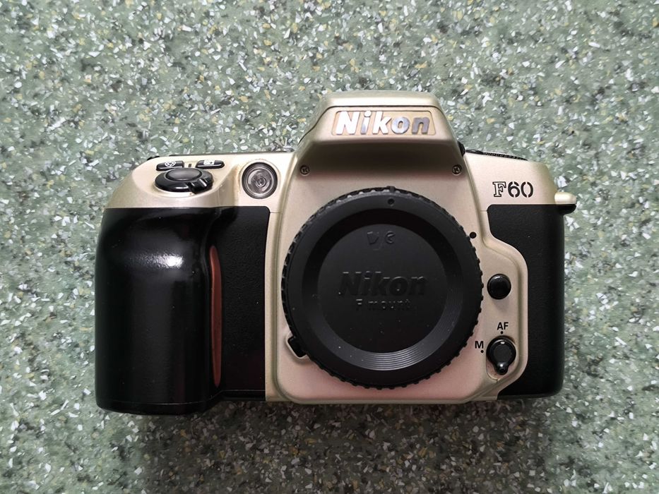 Vand Body Nikon F60
