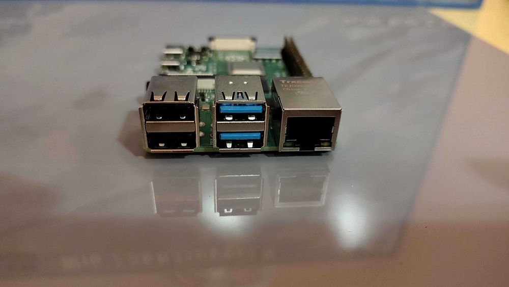 Raspberry Pi 4 Model B (4 или 8 ГБ РАМ)