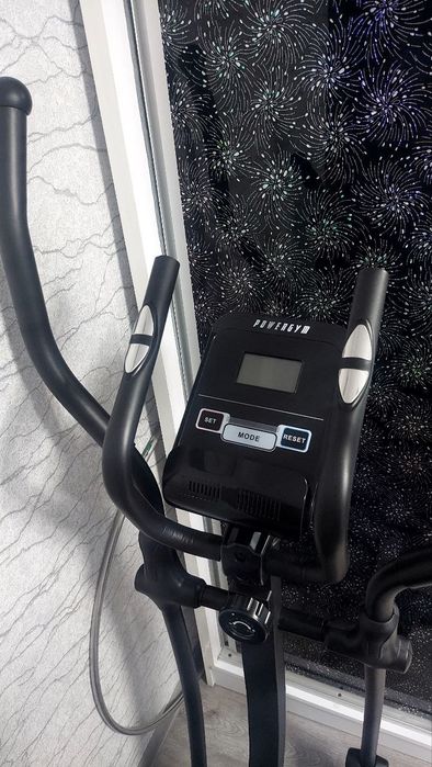 Тренажёр лыжи почти новый