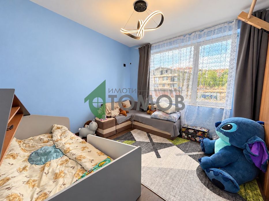 Продава се Тристаен апартамент в Стара Загора, Железник - център - 105 кв.м за 1380 €/кв.м - Снимка #12