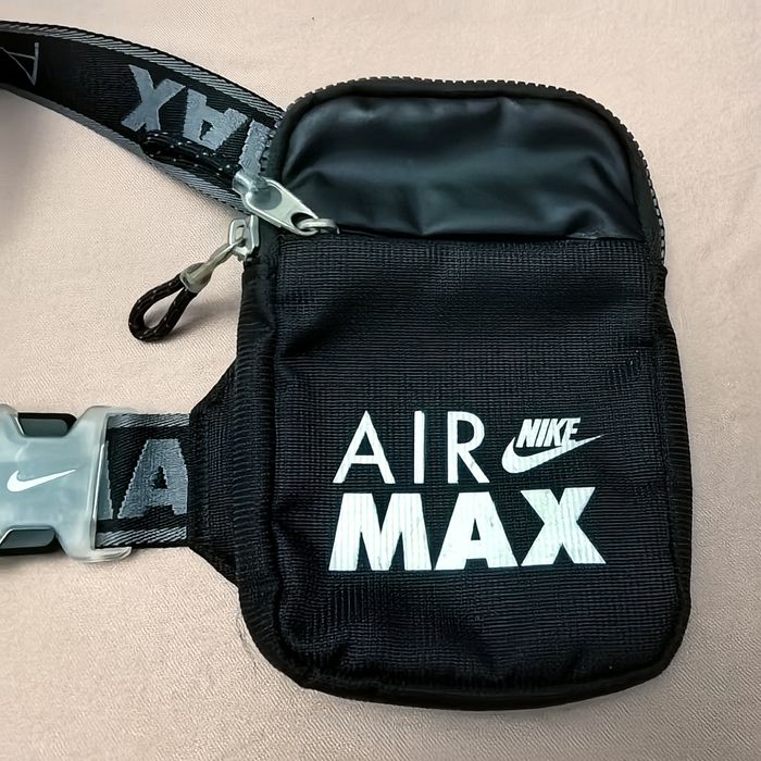 Спортна чантичка за през рамо Nike