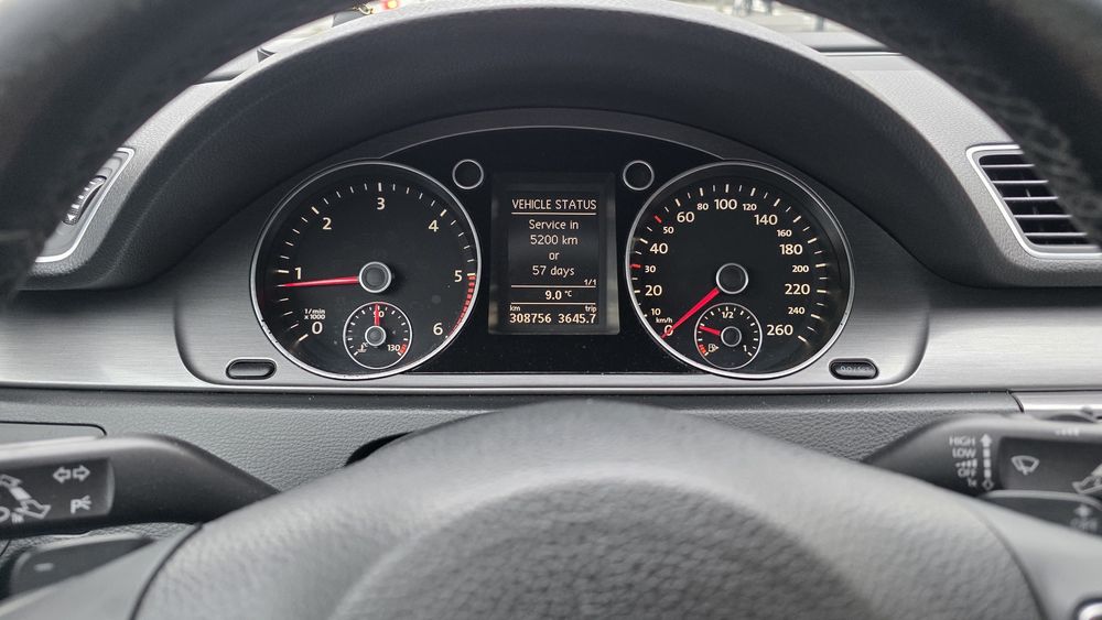 Volkswagen Passat DSG ComfortLINE