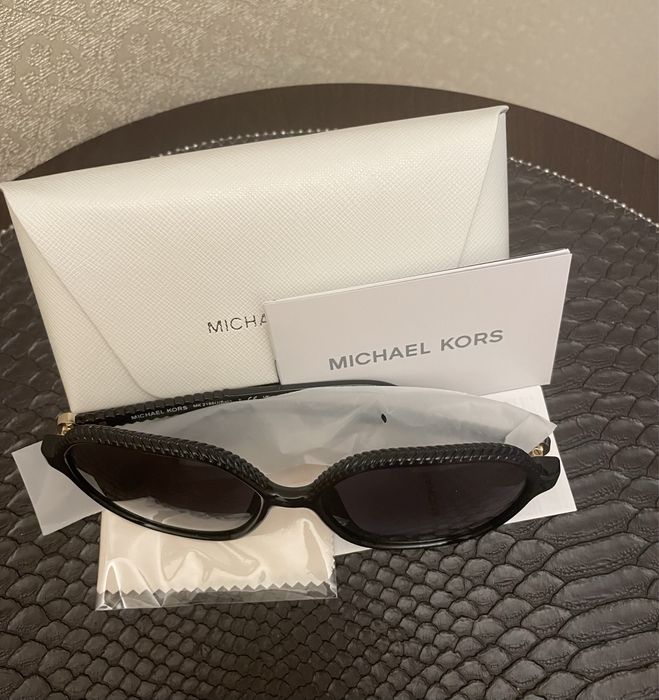 Очки Michael Kors