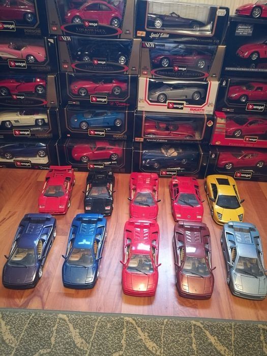 Diverse machete 1:18