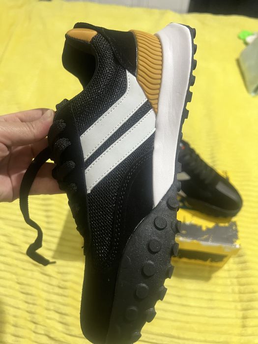 Продается кроссовки