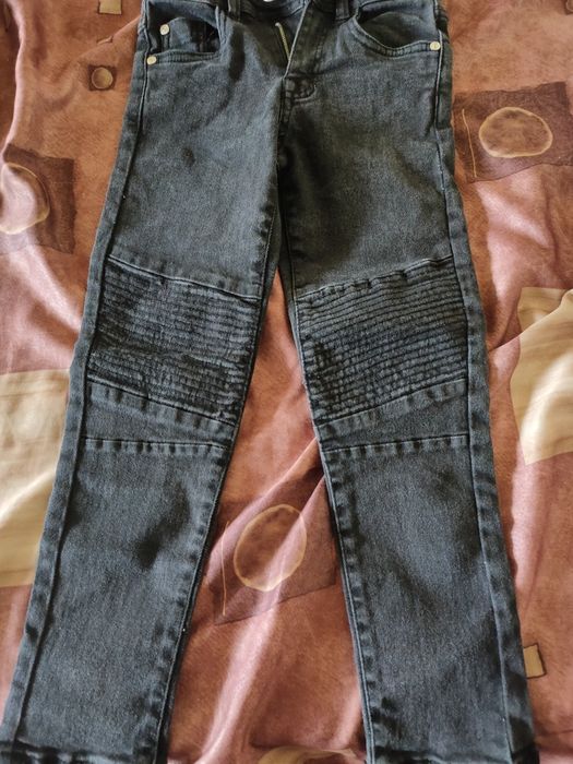 Блузи,слуичъри, дънки и анцуг