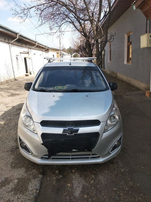 Spark mashinasi sotiladi