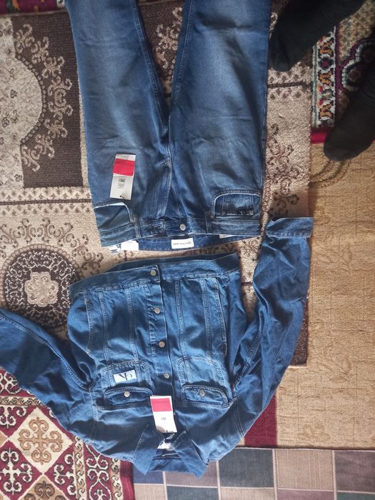 Продам джинсы. ОДЕЖДАУ.