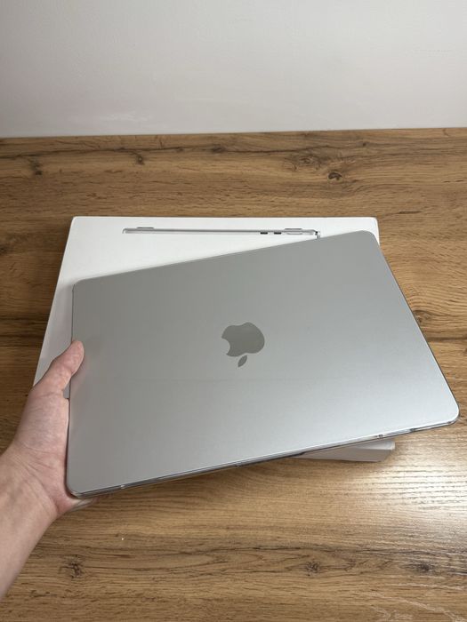 MacBook Air | 2025 | M4 | 16/256gb