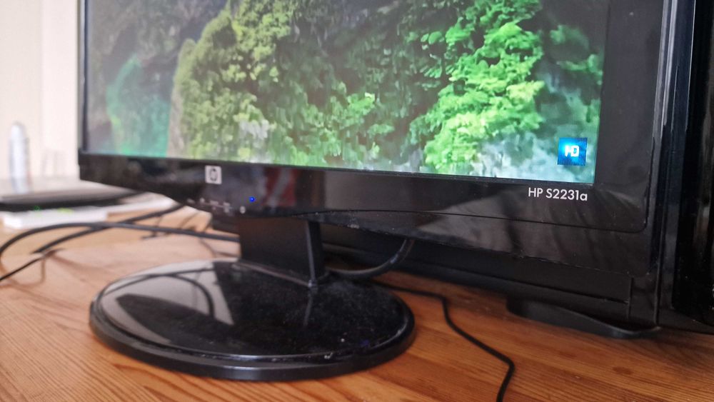 Монитор HP s2231a LCD FHD 5ms - ПЕРФЕКТЕН!