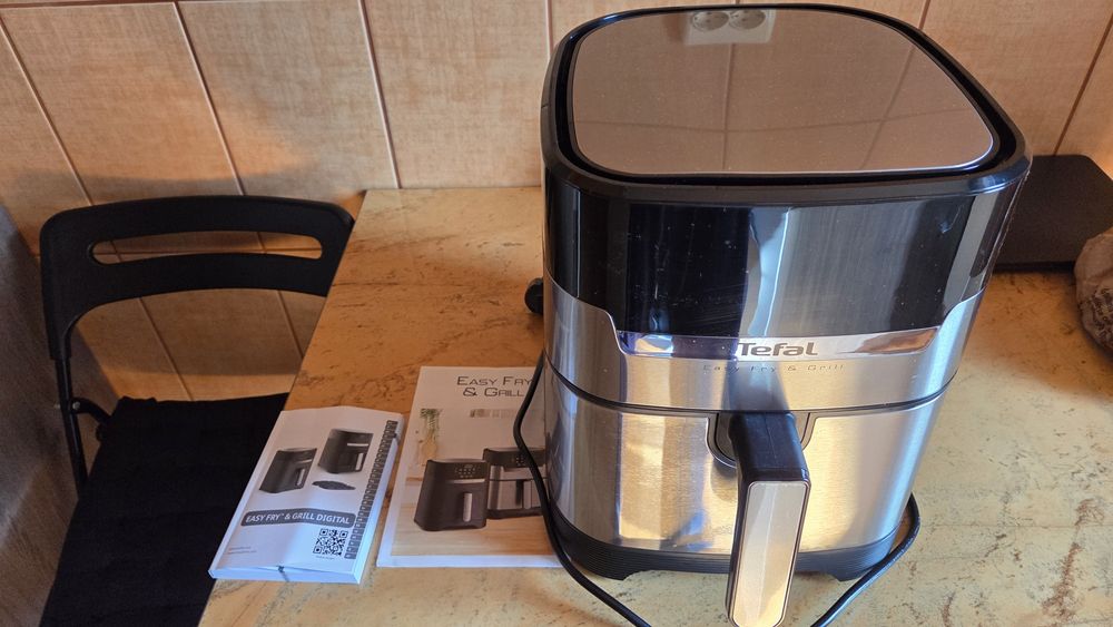 Friteuza cu aer cald Tefal Easy Fry&Grill 2in1 air fryer EY505D15, 1400W, 4.2L, temperatura ajustabila, 8 programe