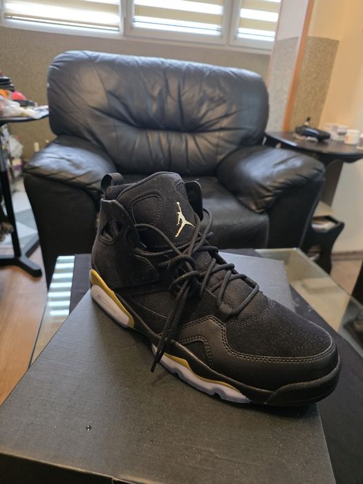 Спортни мъжки обувки Nike Jordan