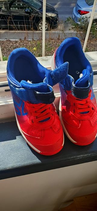 Adidași băiat,Decathlon,mărime 31
Fără defecte 
Predare personala in B