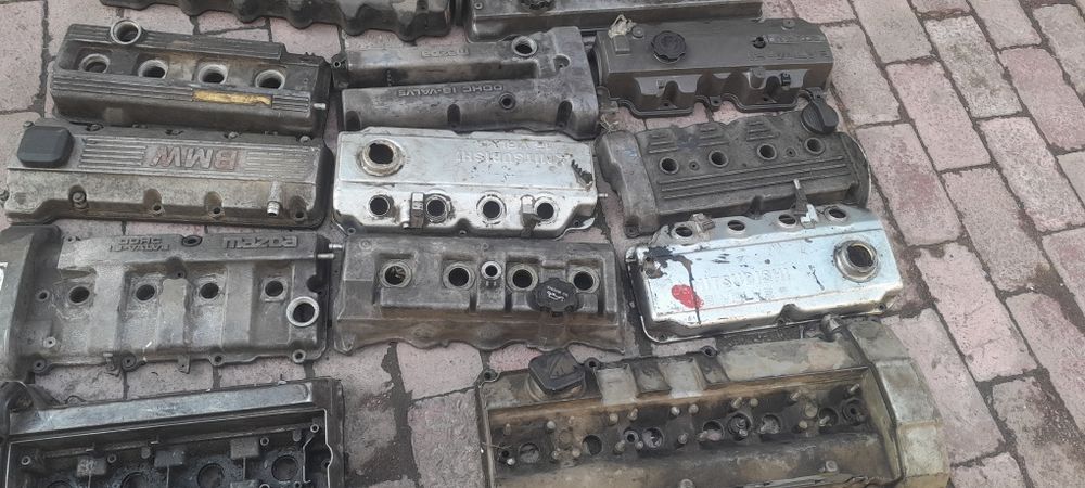 Клапанная крышка