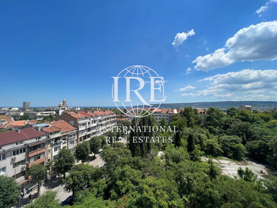 Продава се Двустаен апартамент в Варна, Център - 113 кв.м за 1309 €/кв.м - Снимка #8