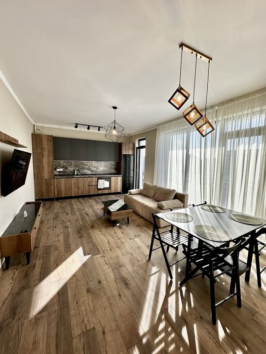 Inchiriez regim hotelier apartament 3 camere 90mp Pipera bloc nou