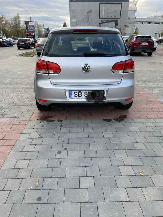 VOLKSWAGEN Golf 2010 — imagine 4