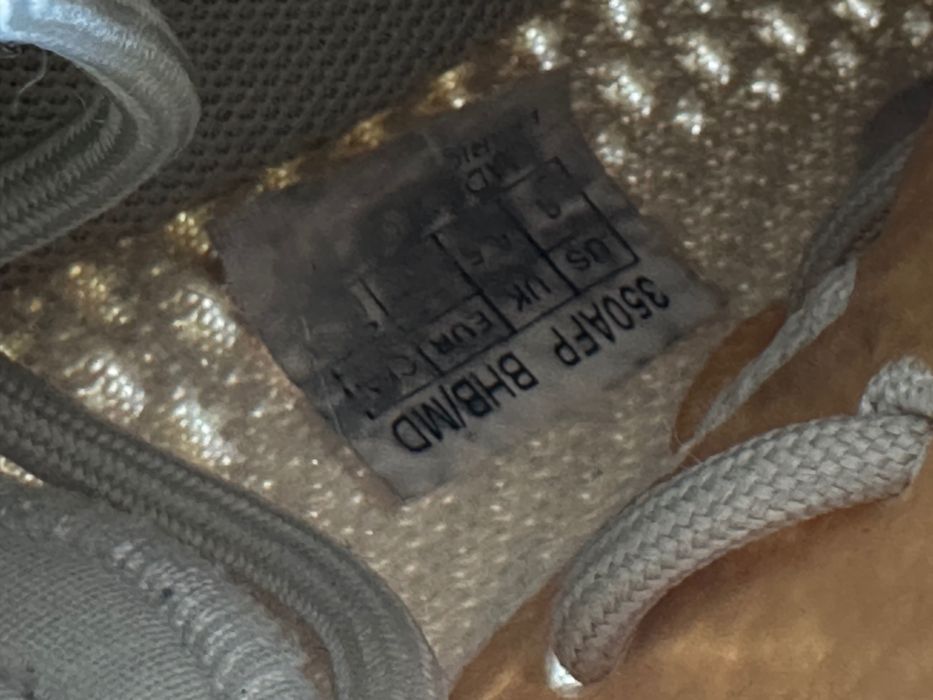 Yeezy дамски маратонки