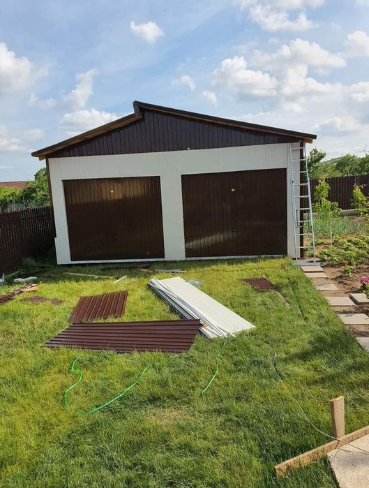 Vând garaj auto din panouri Sandwich