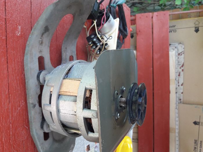 Продам электродвигатель