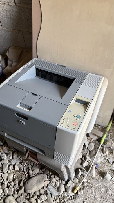 Принтер HP LaserJet 2420