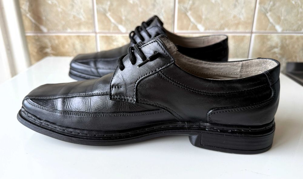 Pantofi din piele naturala nr. 41