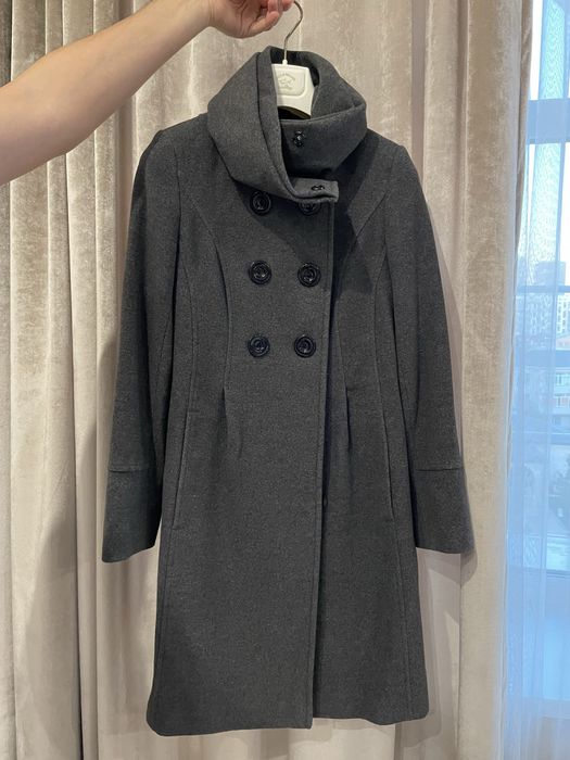 Женское серое пальто