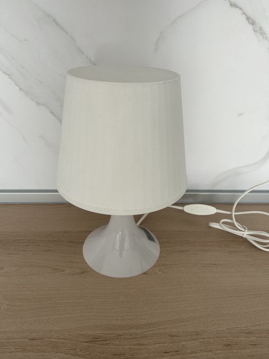 Нощна лампа с лед крушка