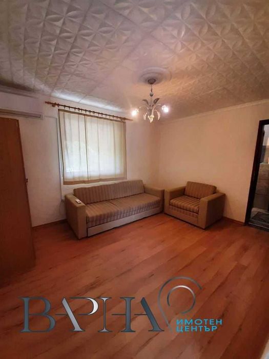 Тристаен апартамент под наем - Виница