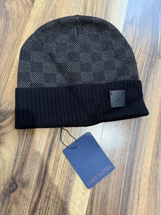 Caciula Louis Vuitton