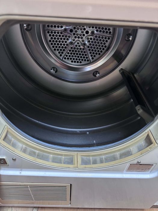 Сушилня за дрехи Miele Deluxe Electronic T 358 C