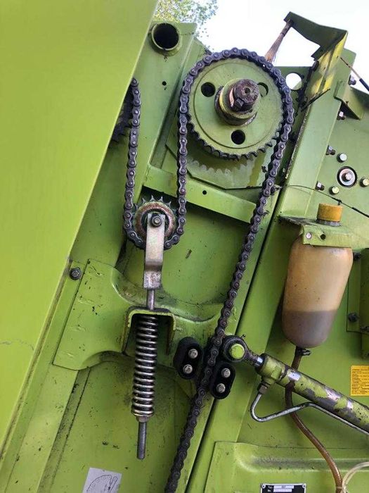 Рулонный пресс-подборщик Сlaas Rollant 46 с Европы