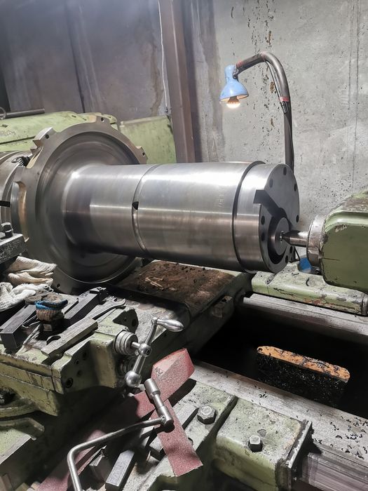 Токарные работы, фрезерные работы.