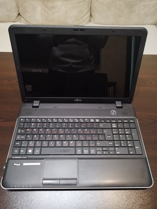 Лаптоп Fujitsu A512