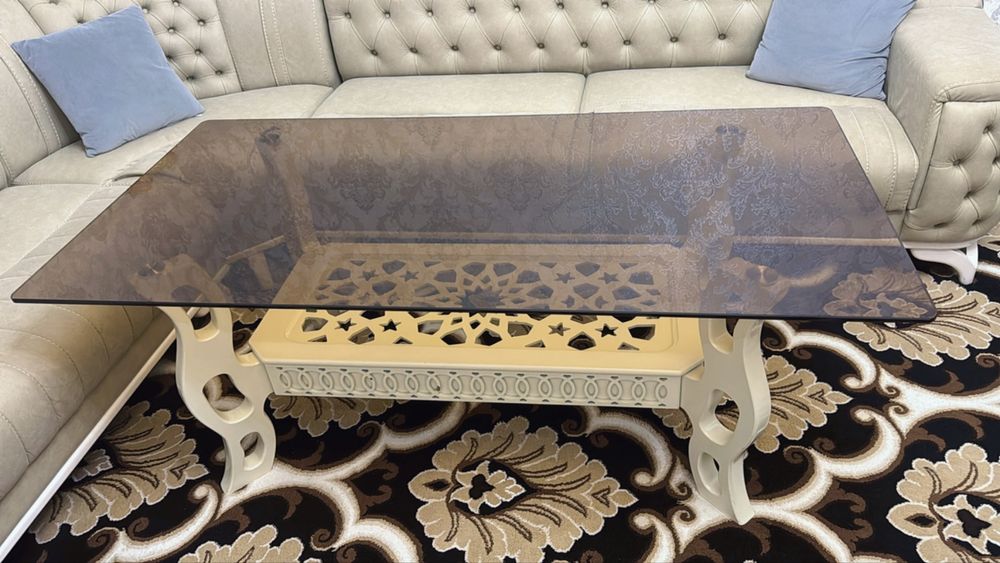 Продоется стол хорошего качества