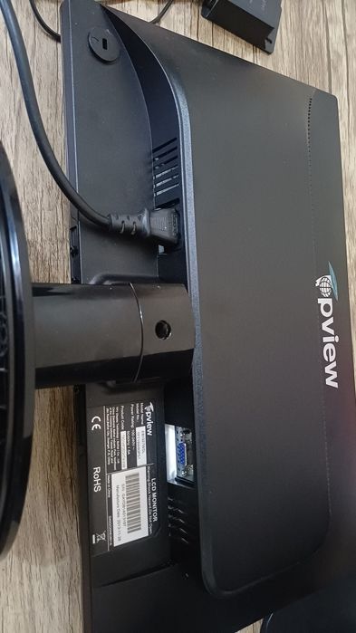 Мониторлар 2та сотилади 19дюм