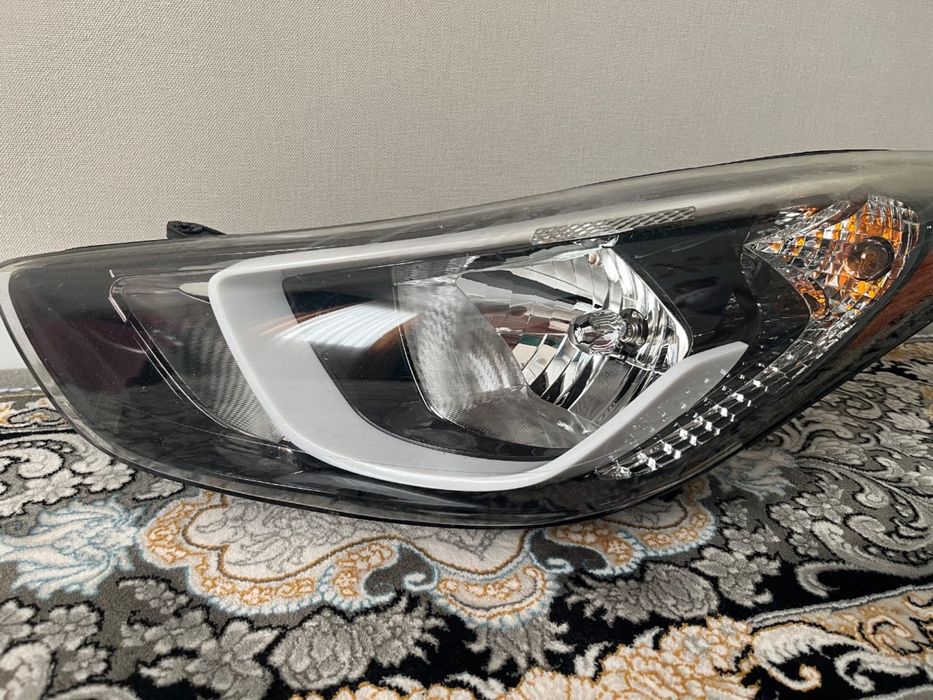 Фара хюндай элентра(оригинал)