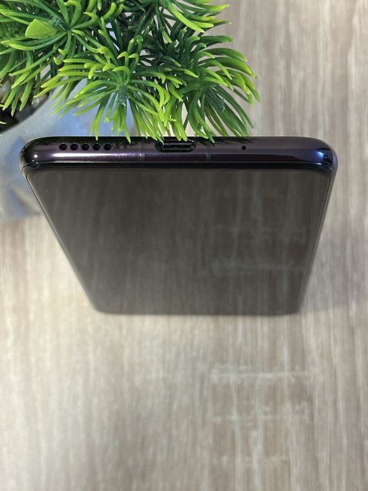 Продавам Honor 20 Pro (YAL-L41) – 8GB RAM / 256GB – Отлично състояние