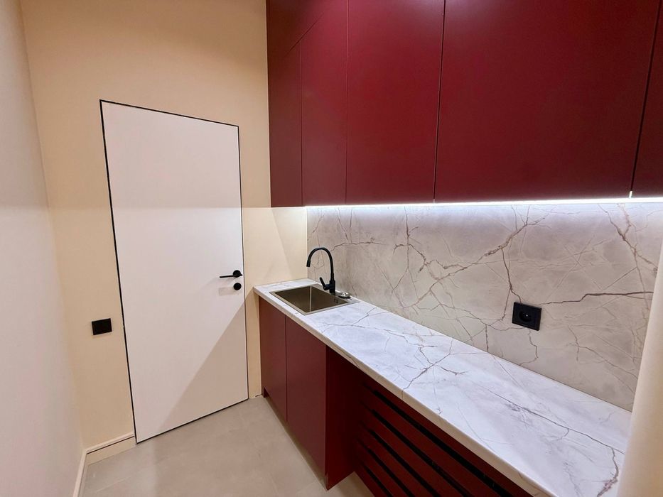 ПРОДАЁТСЯ Яккасарайский район, помещение 250 м², Шота Руставели, Аския