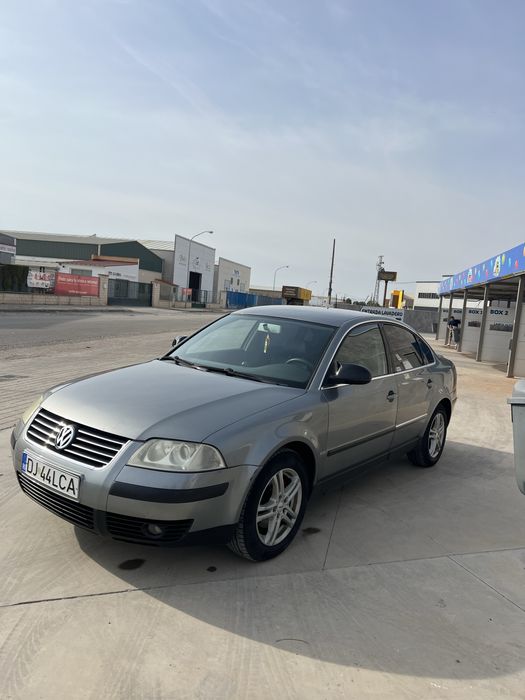 VOLKSWAGEN Passat 2005 — imagine 2