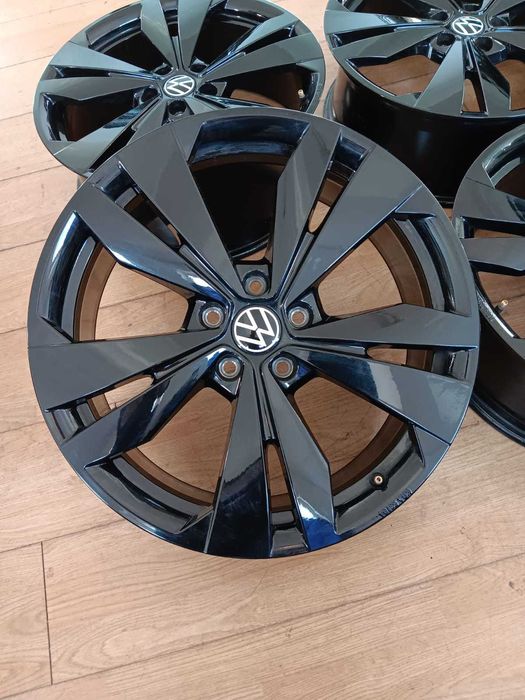 Jante 19 VW ID3 originale Golf compatibile Cupra Born Skoda Octavia